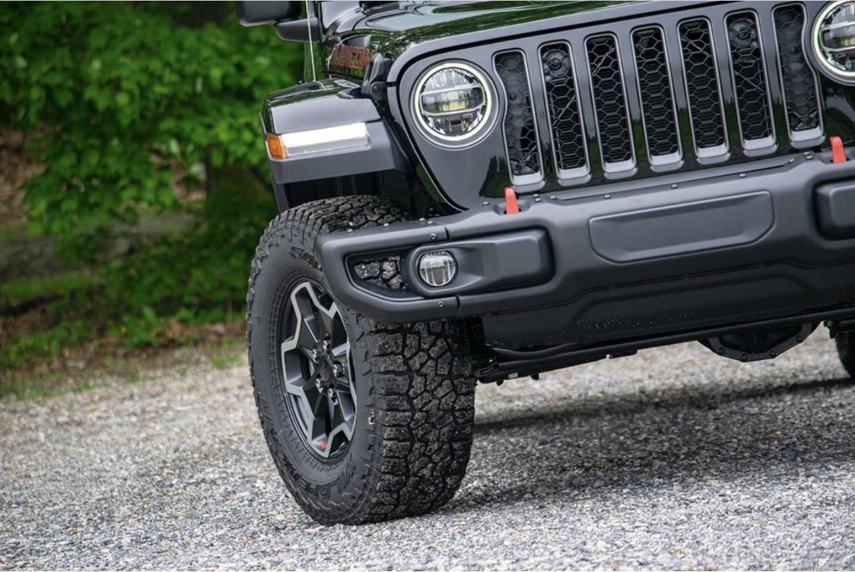 Jeep Gladiator BLACK Gladiator JT Club 23E57B19-3693-4B7D-AB6B-E50F81E95358