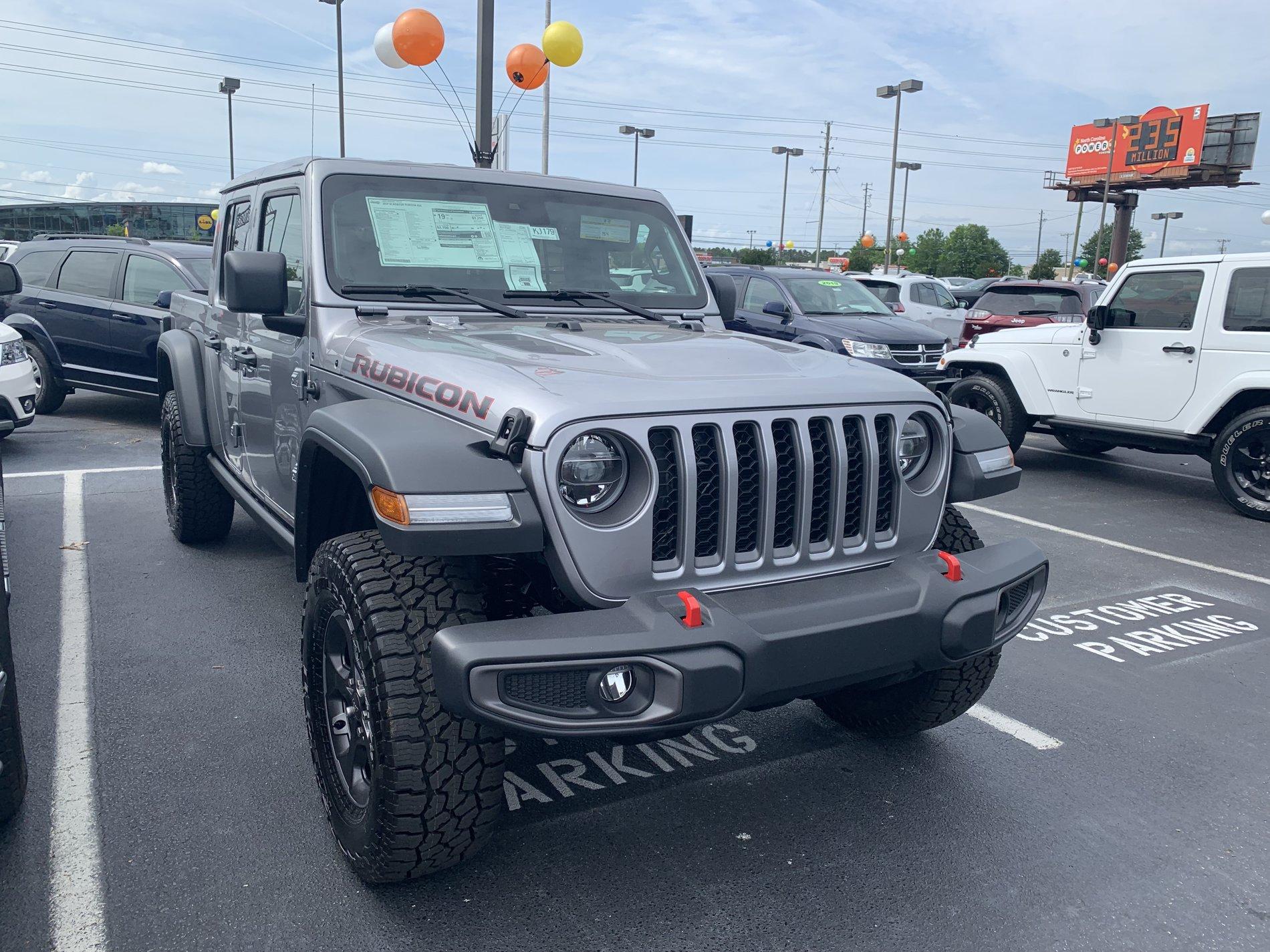 Jeep Gladiator First Granite Crystal VIN# Post Here 35F64A42-F66E-49F6-8A6A-37AD5C2AA104