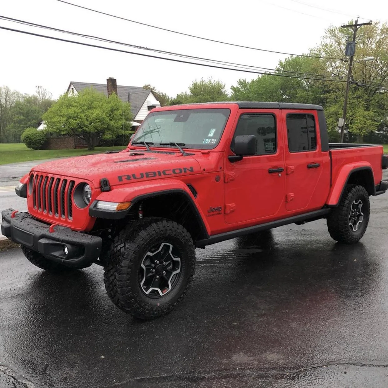 Jeep Gladiator FIRECRACKER RED Gladiator JT Club 183FE966-1445-4823-A6A5-43CDCEAFA739