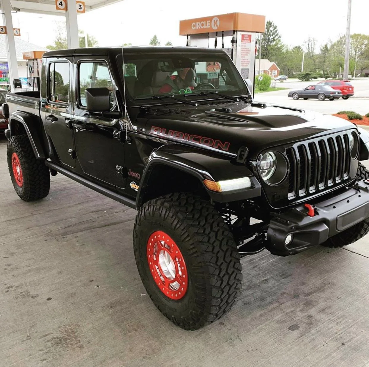Jeep Gladiator BLACK Gladiator JT Club 769D14BA-9EE0-4C8F-B317-1A07ED2301DC