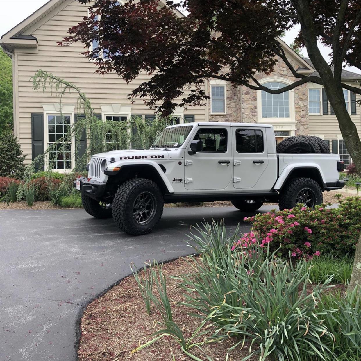 Jeep Gladiator Finally the bed hauling... 50488803-C6BA-476C-8F76-8250A9742E9C