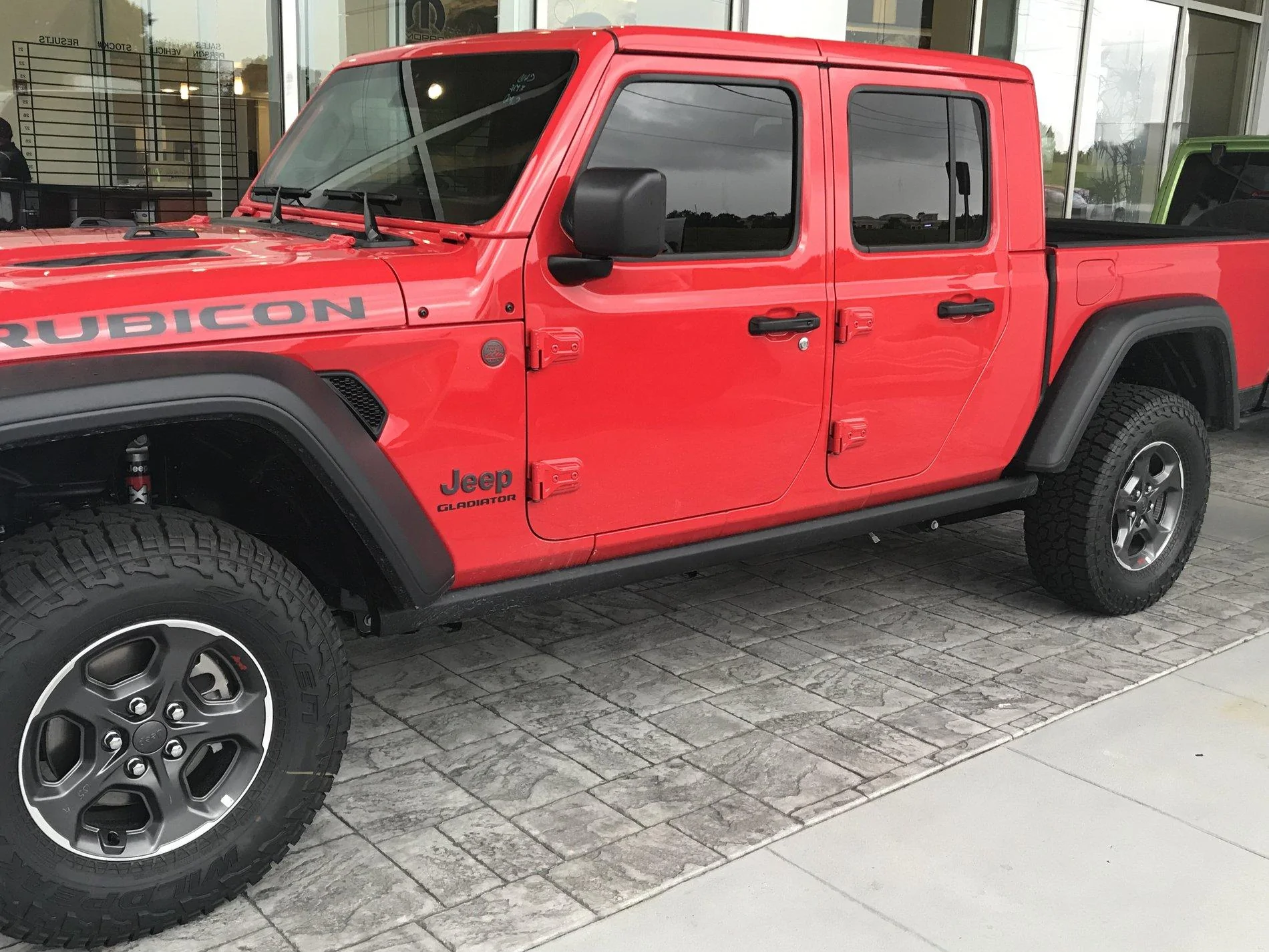 Jeep Gladiator FIRECRACKER RED Gladiator JT Club 6EDD85B1-A46E-4F02-A195-04F02AAB7A31