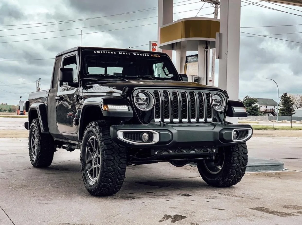 Jeep Gladiator BLACK Gladiator JT Club 7BACC17B-6655-43C8-895E-7E0B991928B8
