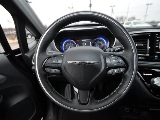 Jeep Gladiator Interior shots? 12