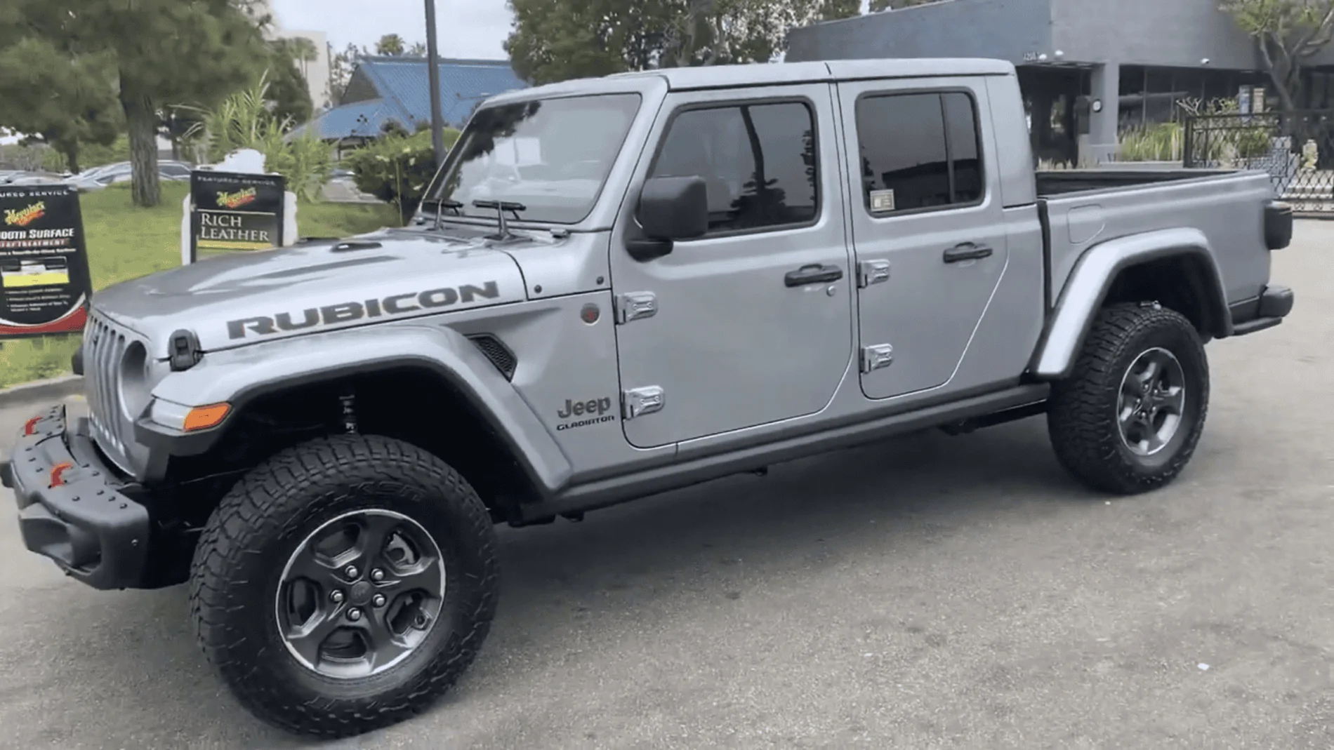 Jeep Gladiator BILLET SILVER Gladiator JT Club EE9679F6-8707-4F0E-9880-3BEED0285C33