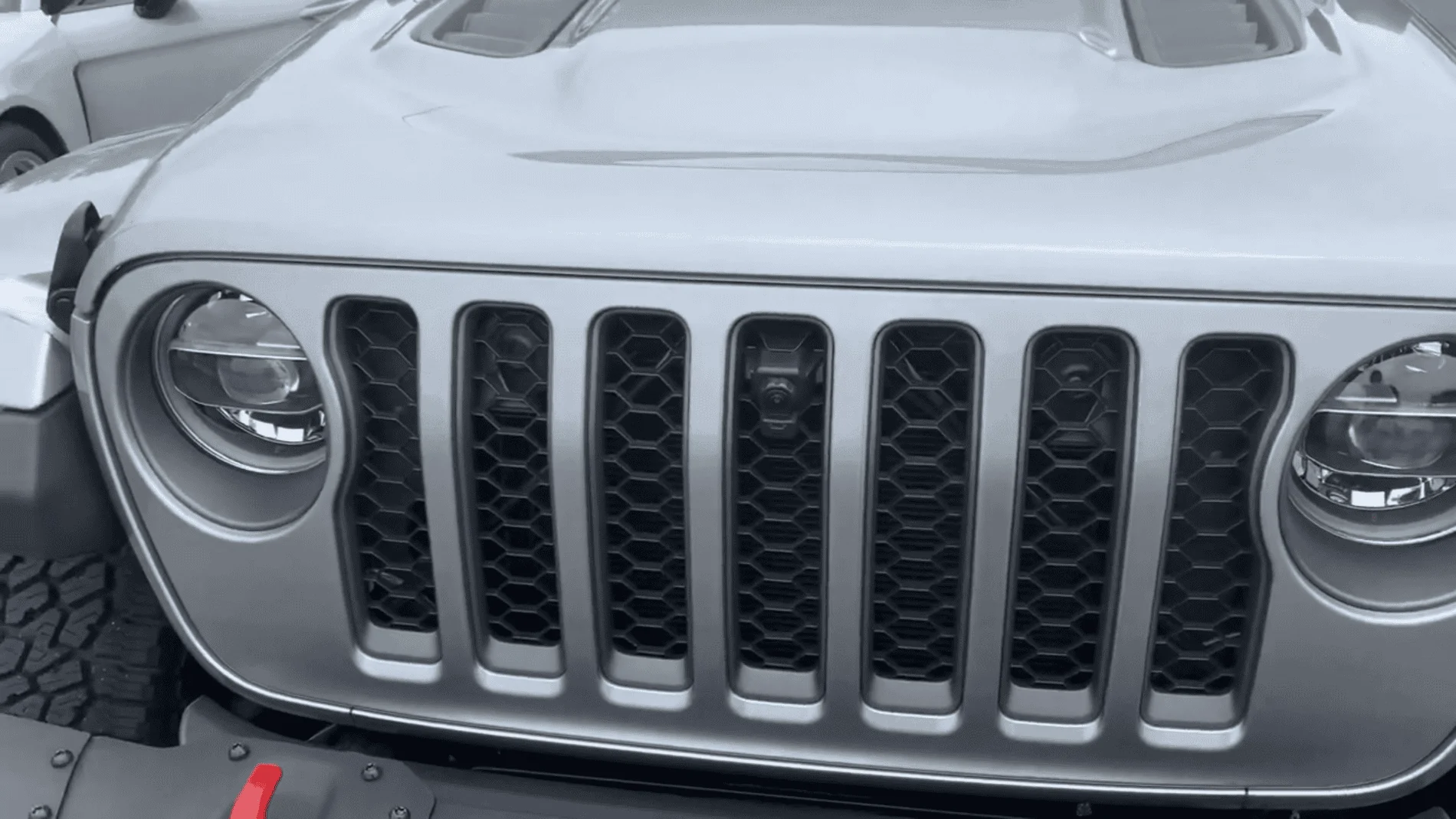 Jeep Gladiator BILLET SILVER Gladiator JT Club 0FFEA53E-06AE-42E7-B33B-FF0C3C4B6C7C
