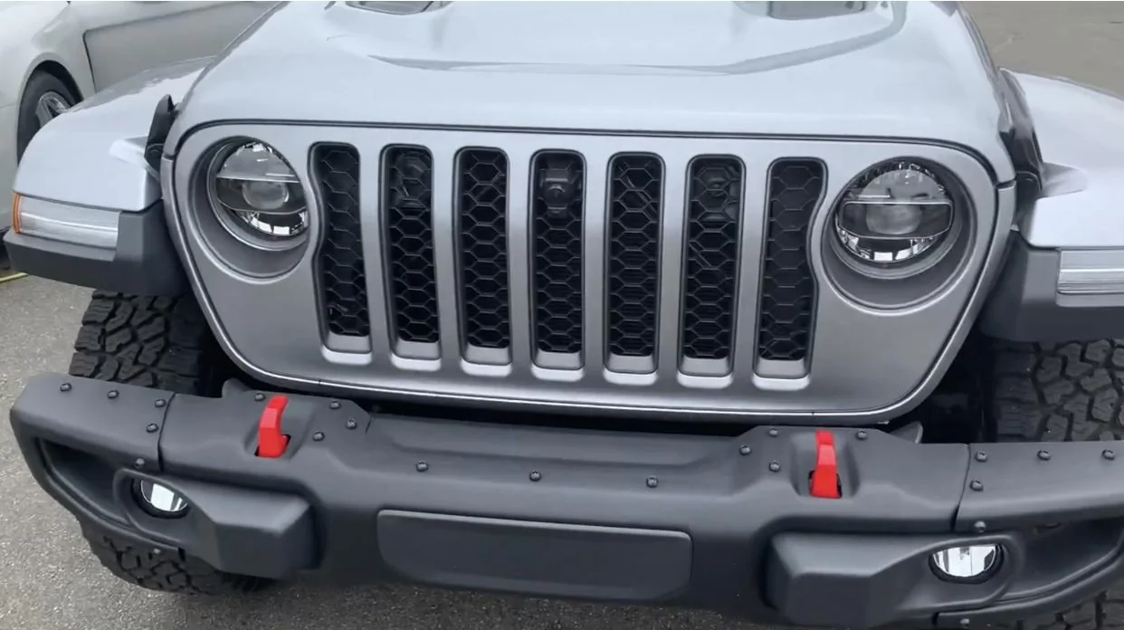 Jeep Gladiator Is there a reason none of the Gladiators I see at dealers don't have the front trail camera option? A4B23FB1-0363-4FF0-B63F-2821EF9B33A9