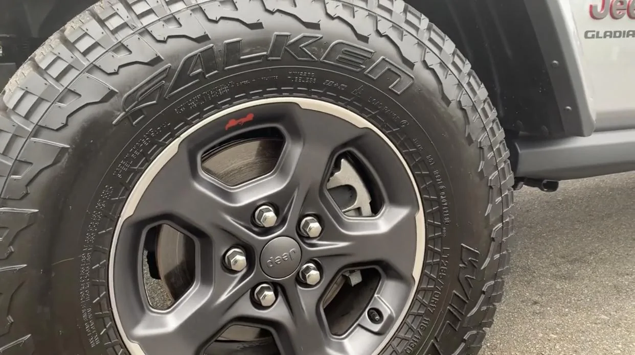 Jeep Gladiator Is there a reason none of the Gladiators I see at dealers don't have the front trail camera option? 1074F045-F567-4B1F-BC76-5562F4F705A8