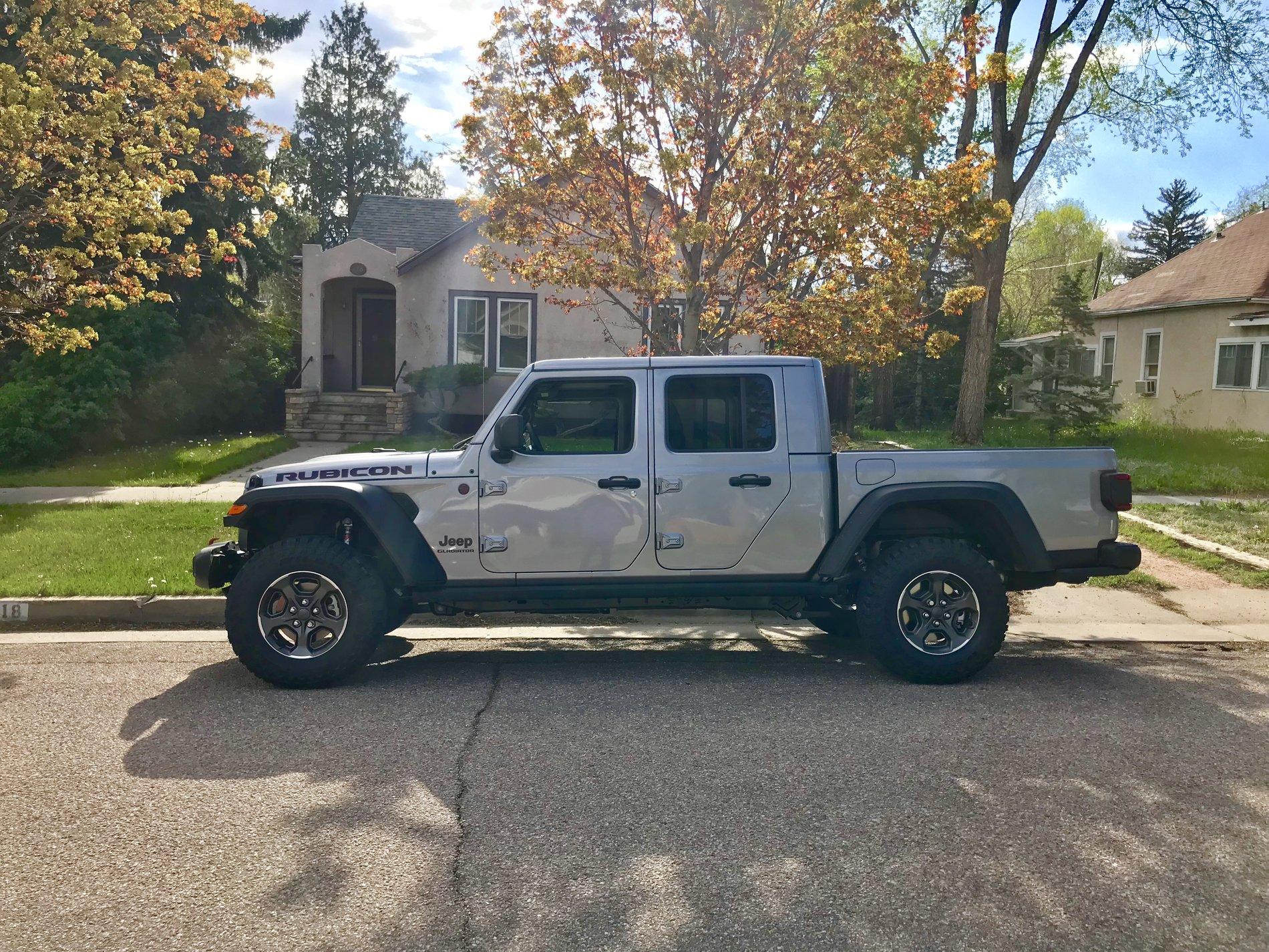 Jeep Gladiator Test drove a Rubicon in Colorado Springs today. 44AADE16-12DF-4270-8AB8-E00CF7104D78