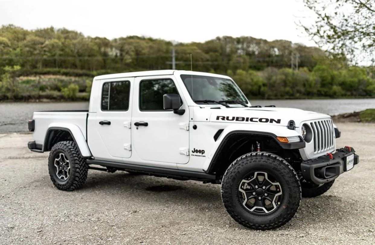 Jeep Gladiator BRIGHT WHITE Gladiator JT Club 70334EA2-492E-44C6-B013-FCD2AF9D0A91