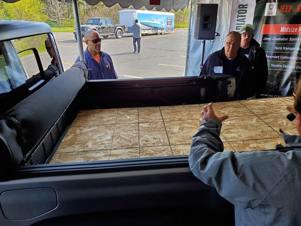 Jeep Gladiator Official "Battle of the Gladiators" Plywood photo contest! this was inevitable 2041F589-5C51-4C7F-89CE-074E095A0DA9