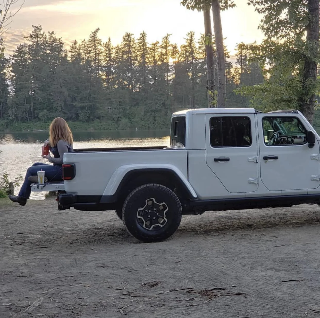 Jeep Gladiator Finally the bed hauling... FF69C11C-C570-40B1-8343-79DCE292D0B2