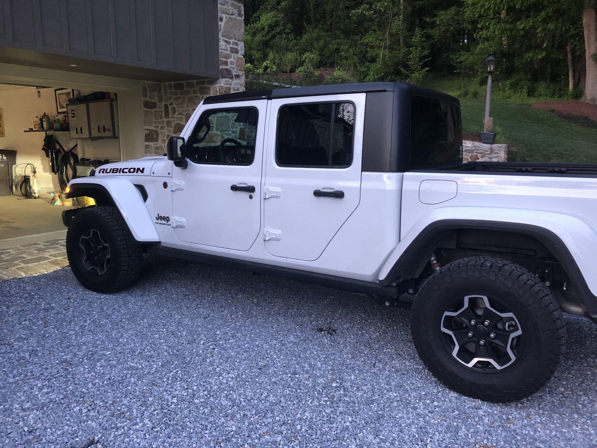 Jeep Gladiator Who has or is buying a Sunrider for Hardtop by Bestop? AF331D81-1649-4CFE-90EA-4710B26DF9F9