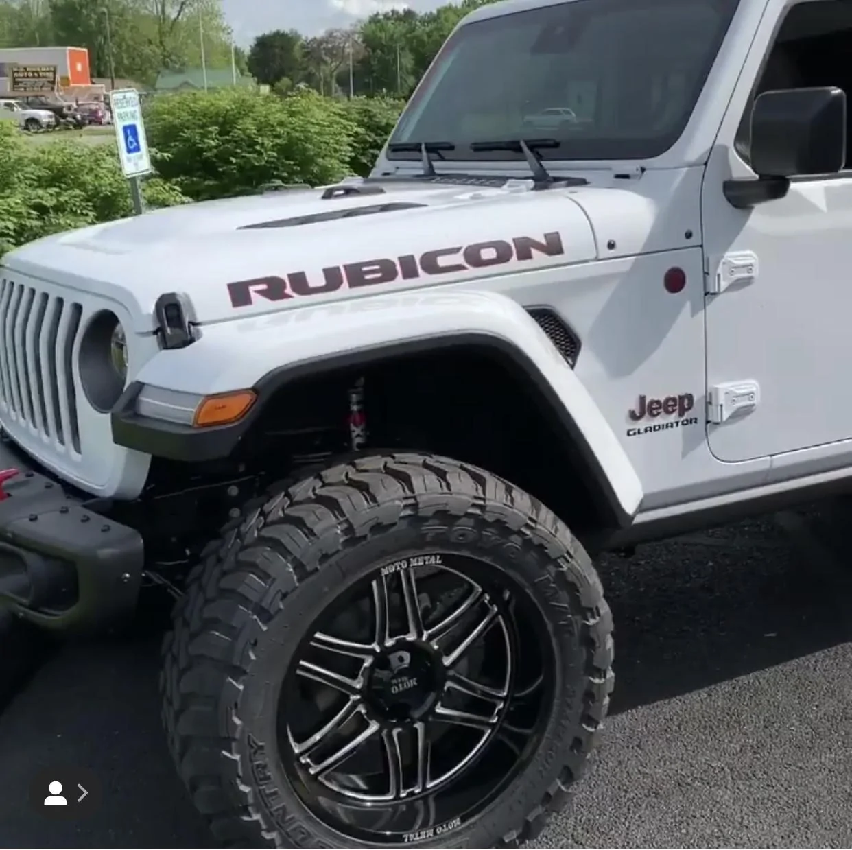 Jeep Gladiator BRIGHT WHITE Gladiator JT Club 55909B4D-AE2A-4BA0-B734-82EC96D02E60