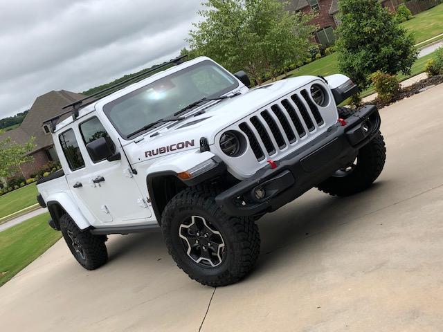 Jeep Gladiator Overland or Rubicon - Can't Decide Best Pic w Rack