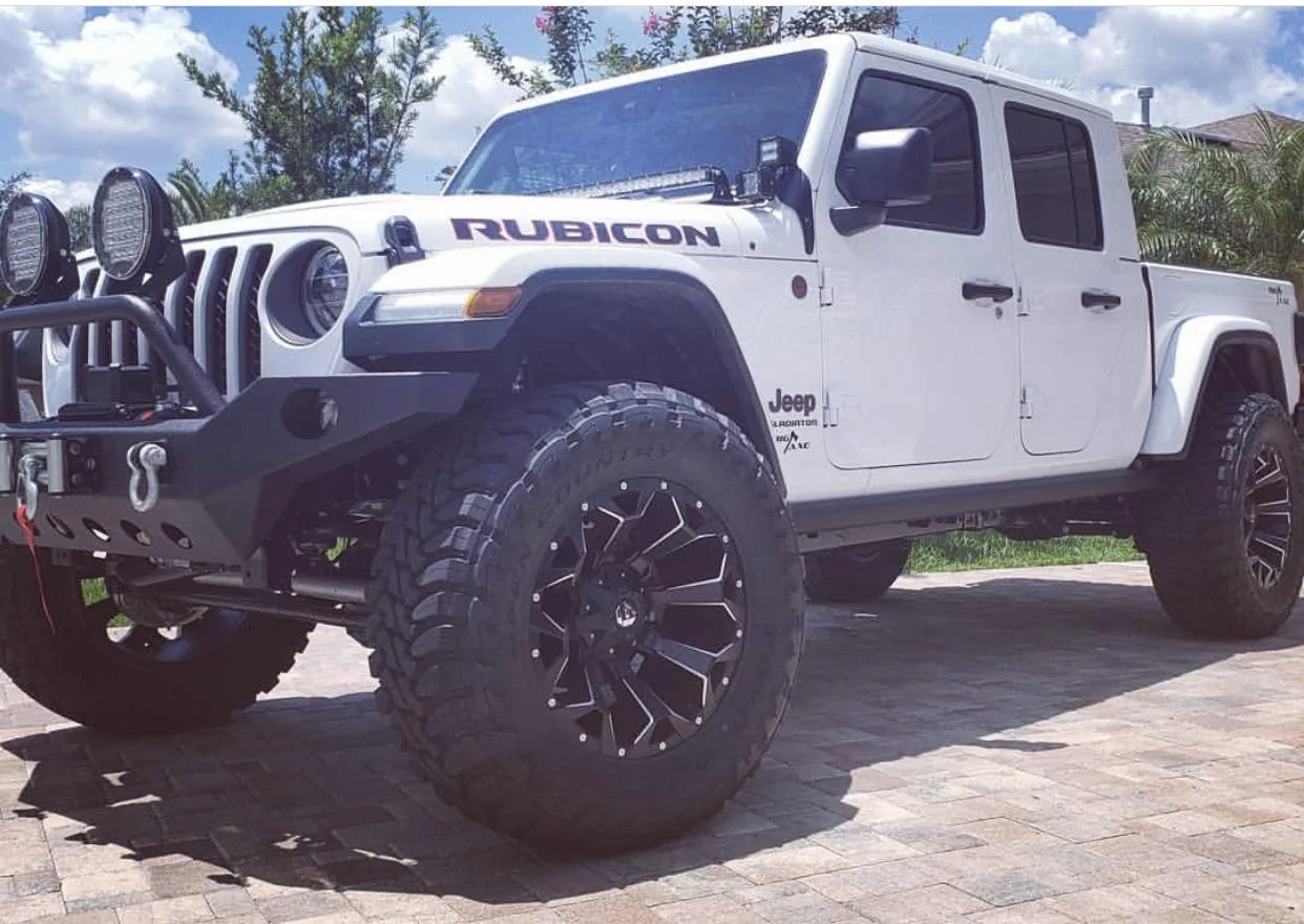 Jeep Gladiator BRIGHT WHITE Gladiator JT Club 6595C33C-CDB2-4470-A4A7-52CC0C4769B0