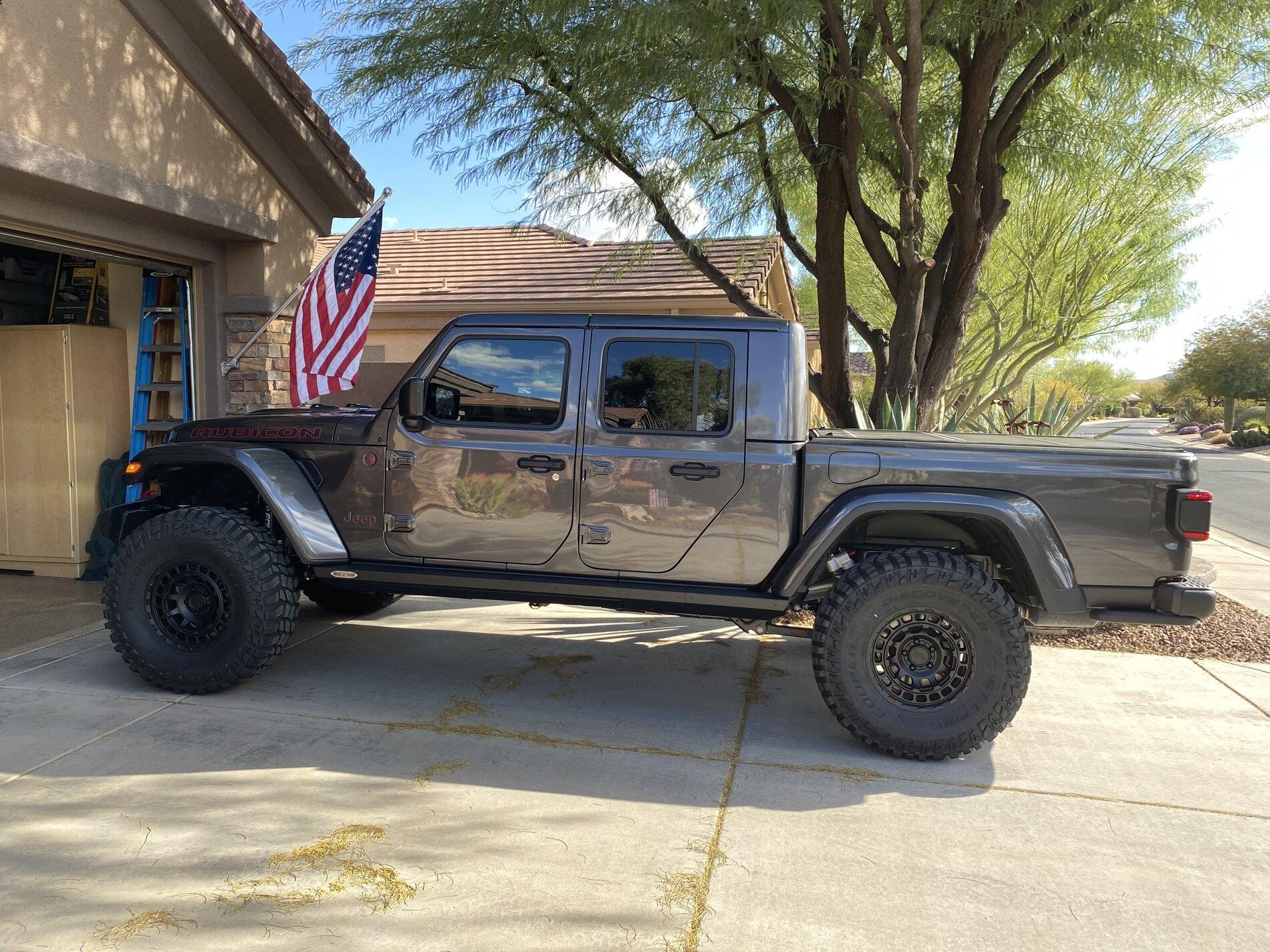 Jeep Gladiator Cooper STT pro sticker shock CA8BF87C-D350-47A6-A742-57A99F6CE7A2