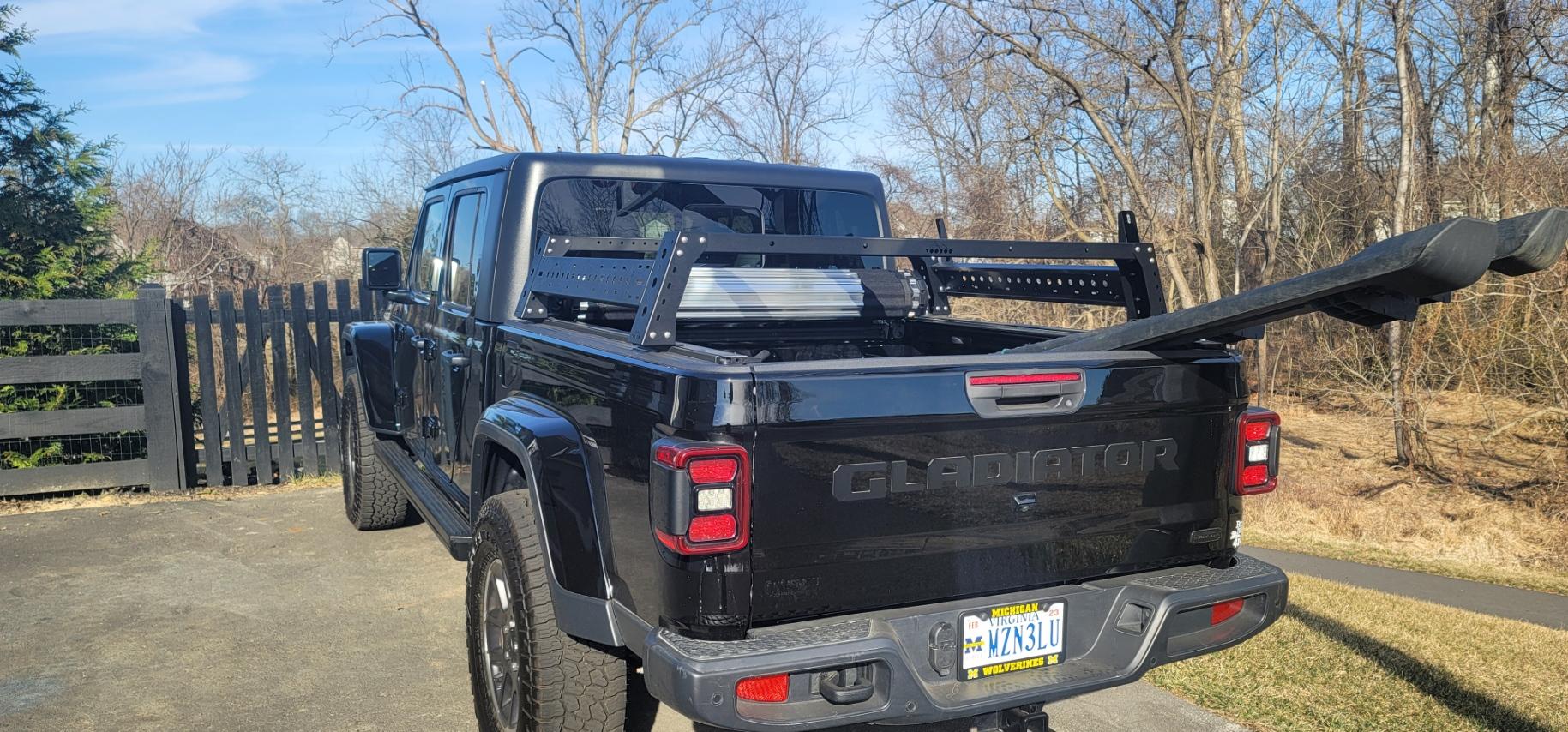 Jeep Gladiator Invictus and Hothead headliners 20210313_084823