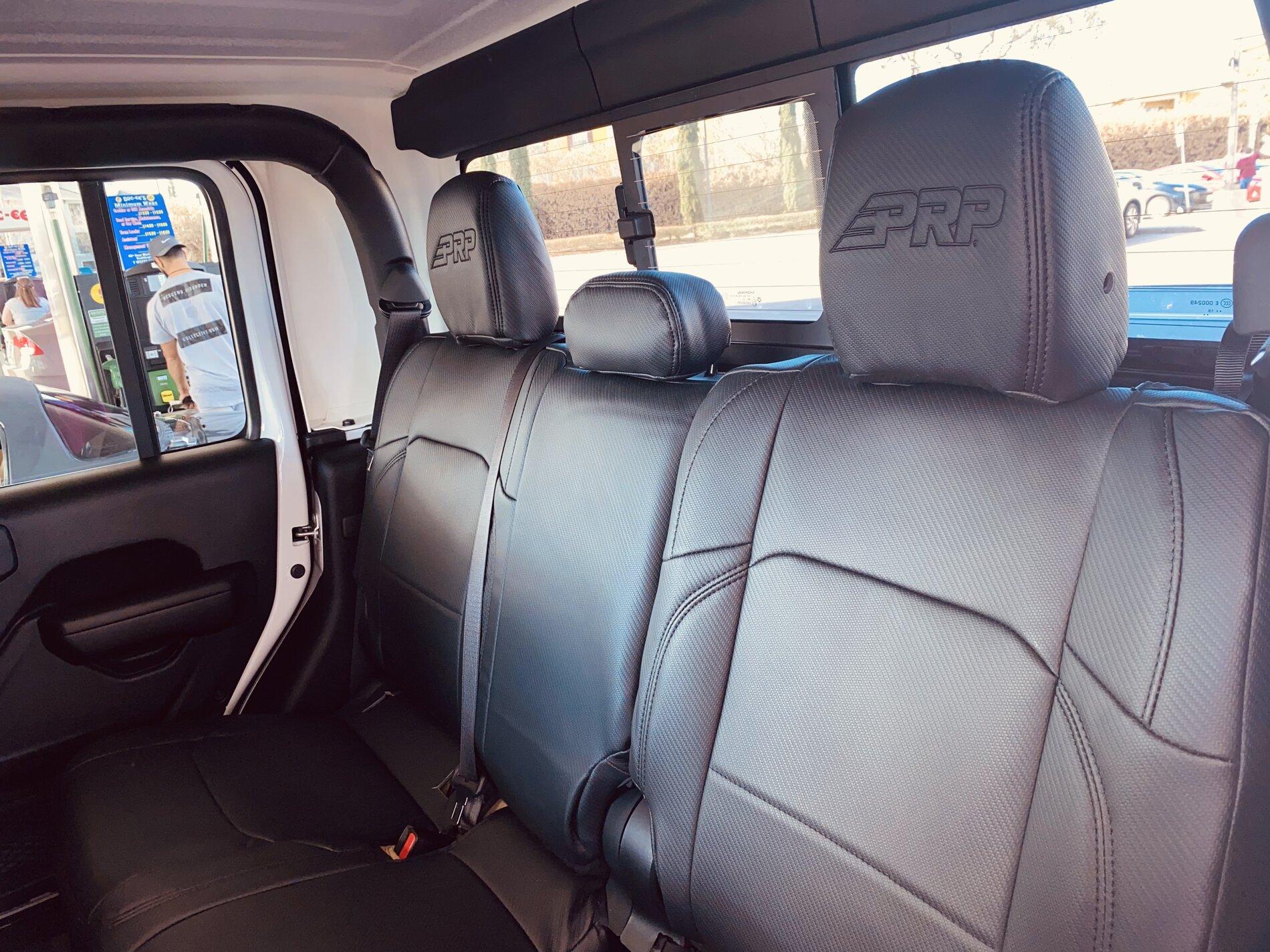 Jeep Gladiator Best floor mats & seat covers 9BCD8484-C193-4D3A-9BA1-43CCBF954DC2