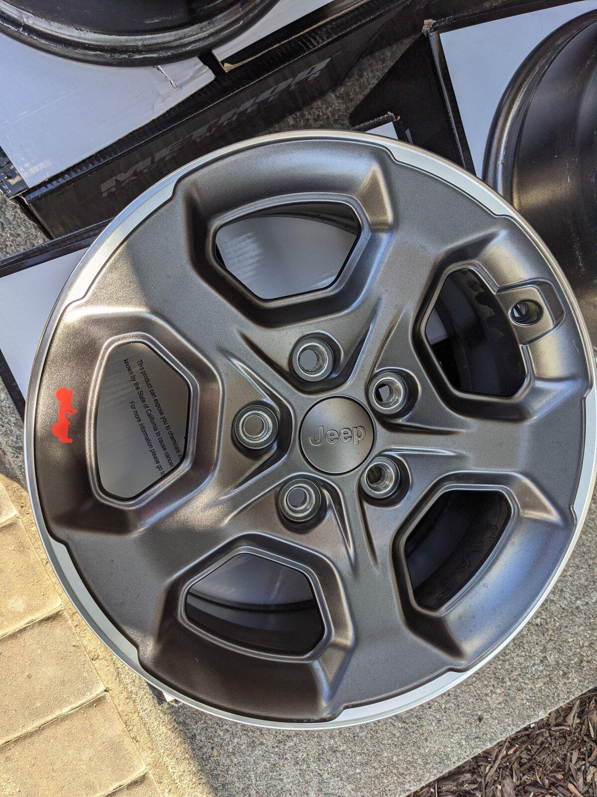 Jeep Gladiator Rubicon 17" Takeoffs PXL_20210312_220405625