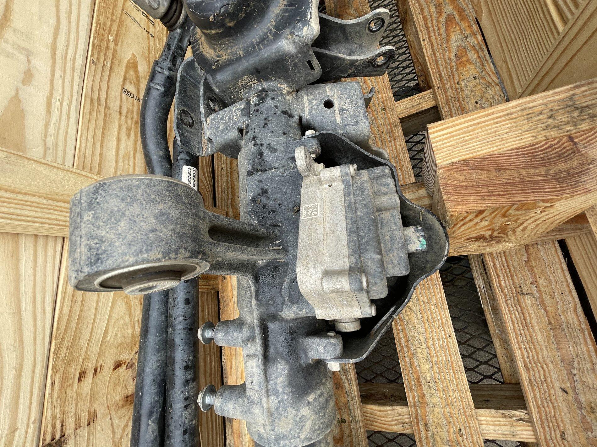 Jeep Gladiator Sport s Dana 44 axles $2500 74172076-16E5-4909-B87C-6057949104C5