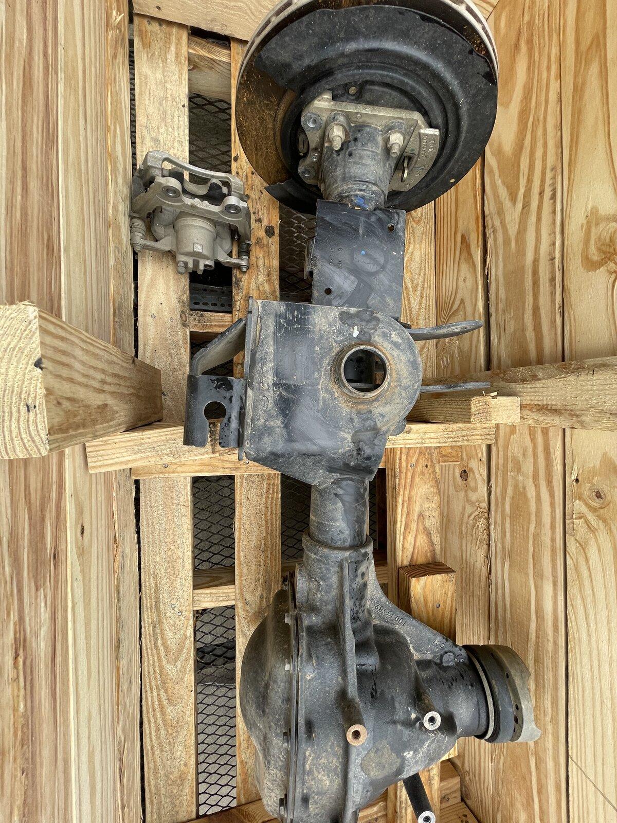 Jeep Gladiator Sport s Dana 44 axles $2500 8B38F164-98C1-49F4-8653-6CE478F84258
