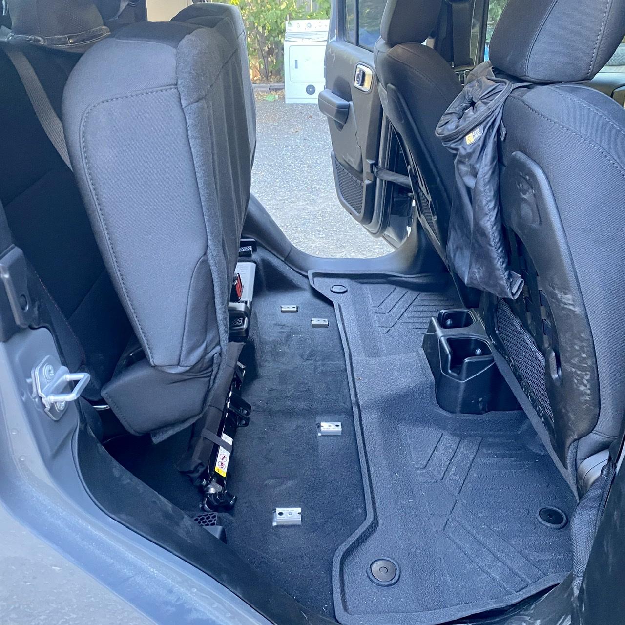 Jeep Gladiator Best floor mats & seat covers D395E1B4-FE23-47A9-B787-4D7772625E11