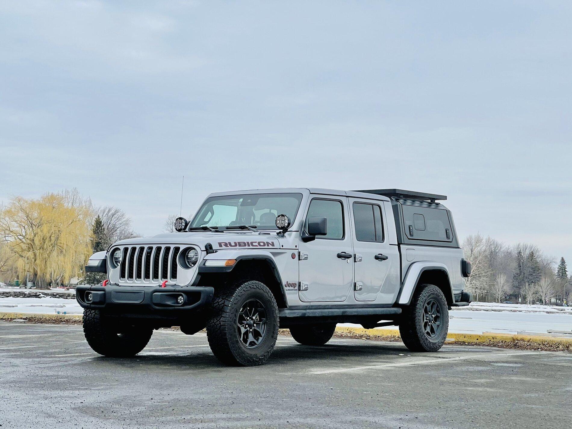 Jeep Gladiator The first rsi smartcap on Gladiator in eastern CANADA. LOVE IT! RSi SmartCanopy 87041536-335A-483D-A022-3DF4D80F1539