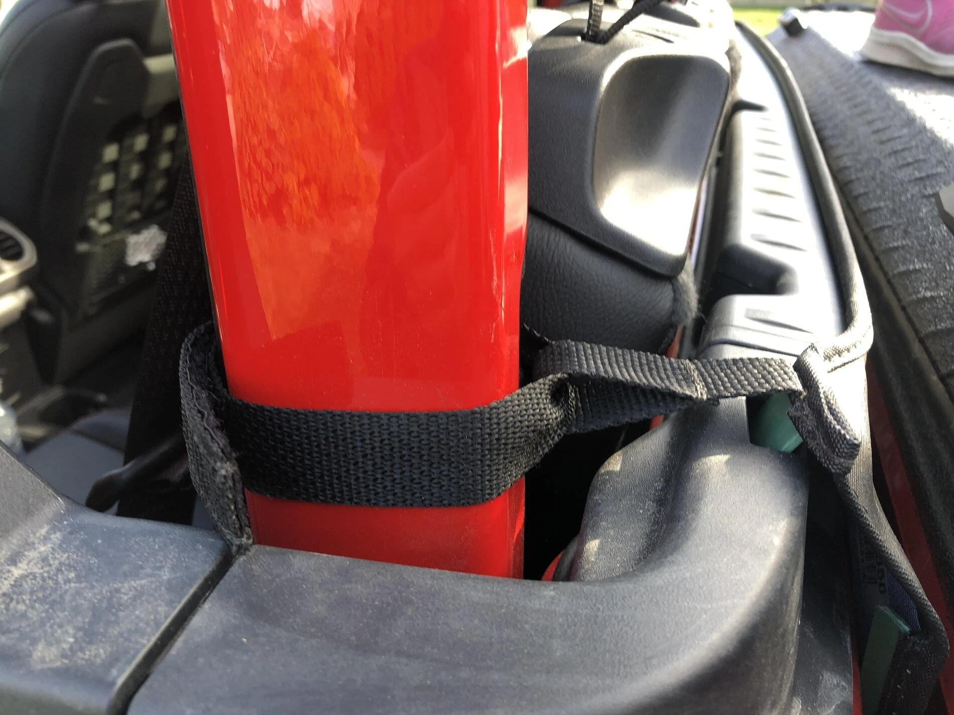 Jeep Gladiator Soft top owners ...look what I found -- found a place to store the rear window. imag