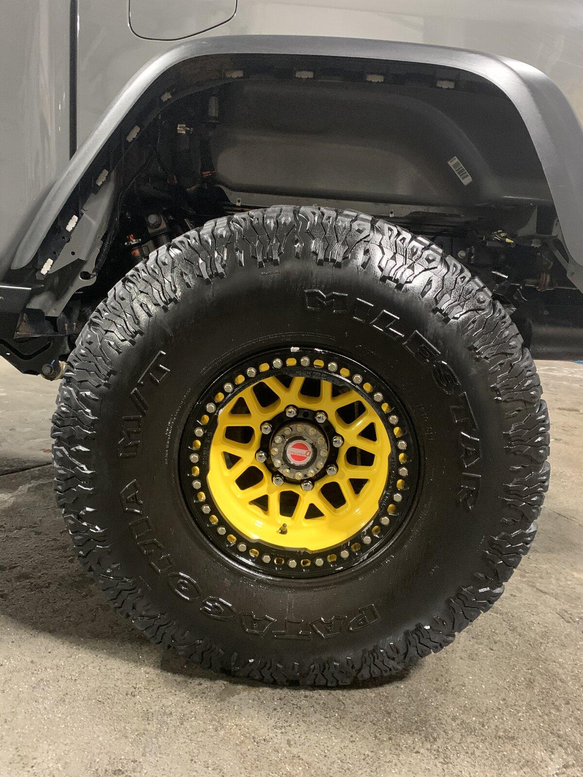 Jeep Gladiator Kmc Bead lock wheels for Sale $2000 7DCCC24B-A946-49F5-91D2-ECA40F0D1664