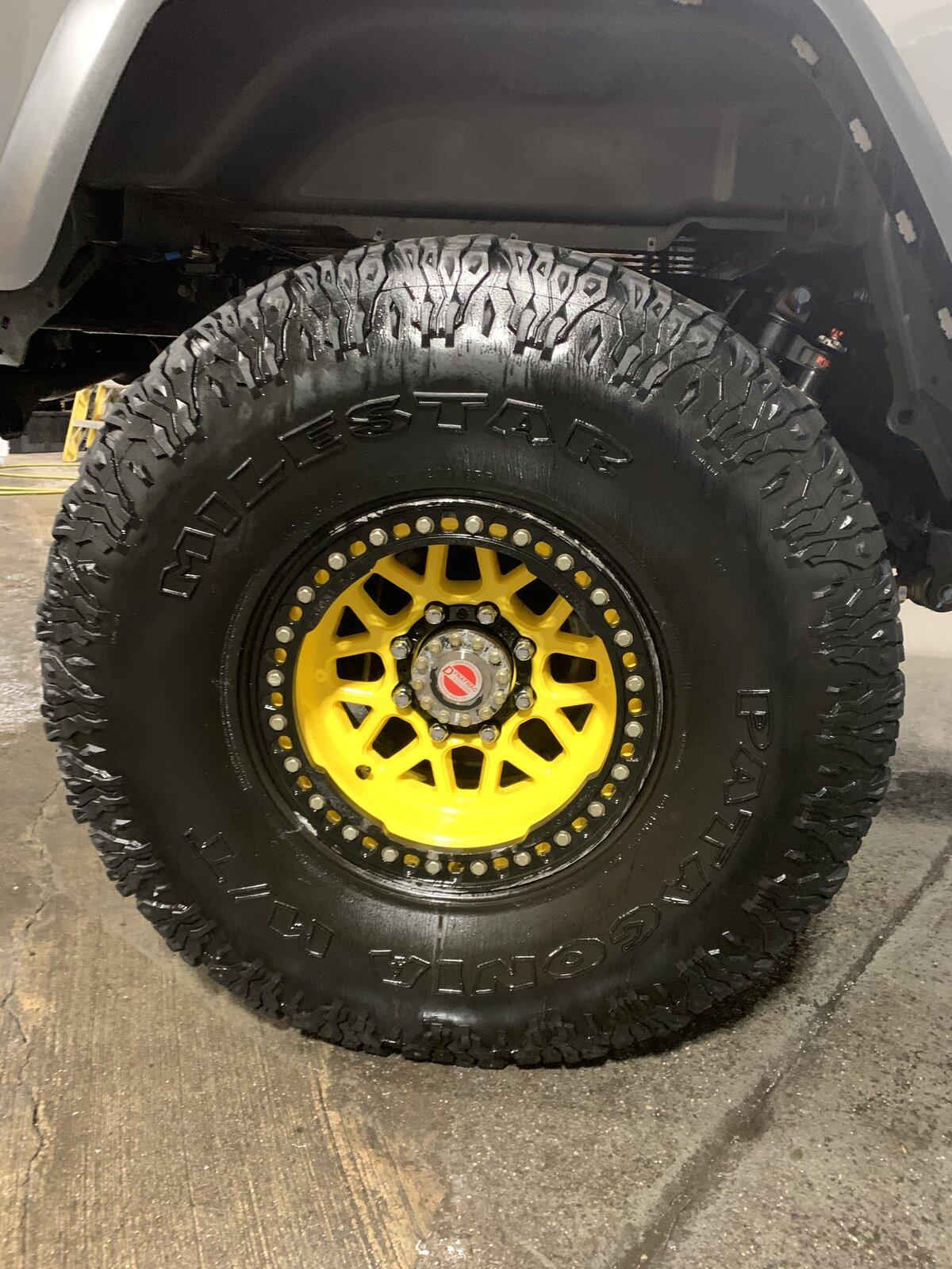 Jeep Gladiator Kmc Bead lock wheels for Sale $2000 FAB168F4-E464-424A-BDDD-9DA2E2CA78D5
