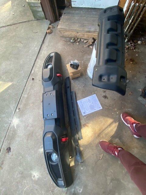 Jeep Gladiator Rubicon Plastic Front Bumper and Skid Plate image0 (1)
