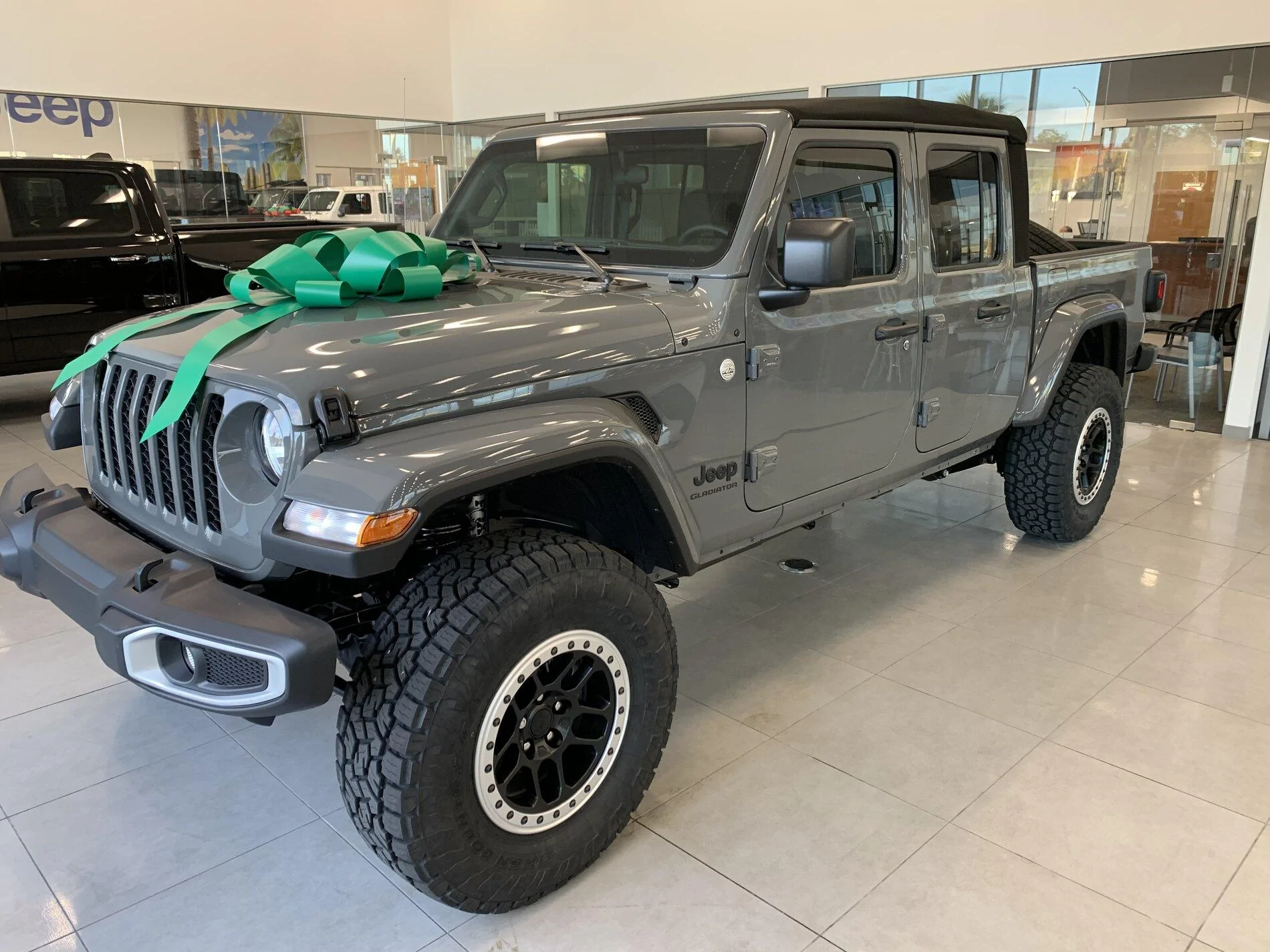Jeep Gladiator Lets see those Sport S Gladiators with 35" tires and wheels !! BCBD758A-6766-44CC-A00D-A58549DB690E