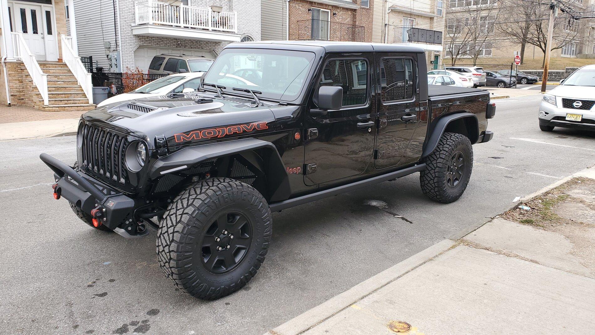 Jeep Gladiator Anyone running 35s on stock wheels without issues? 20210131_100438
