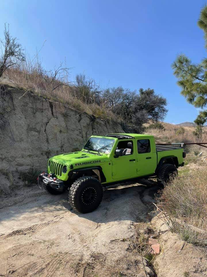 Jeep Gladiator GECKO GREEN Gladiator Club FB_IMG_1615730310043