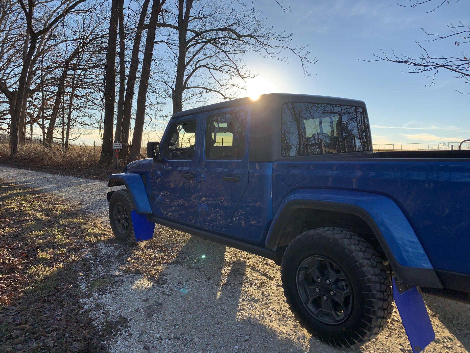 Jeep Gladiator WILLYS Edition Gladiator JT Club IMG_2307 (1).JPG
