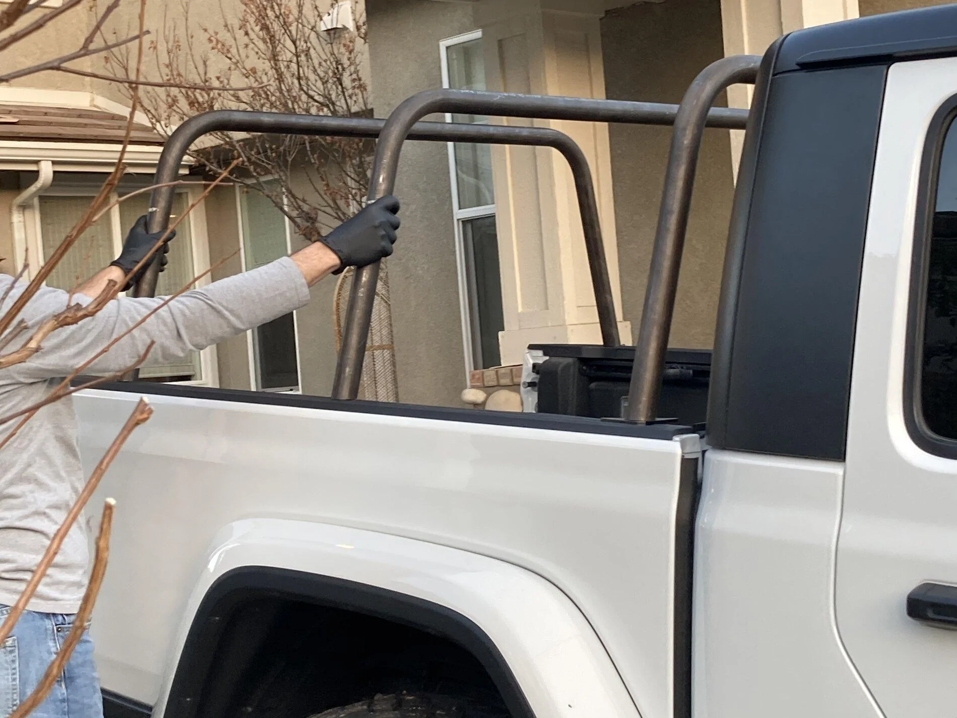 Jeep Gladiator Metal Tube Bed Racks - ideas and options 96437691-B61D-43FD-93D5-1FEEC1DDE314