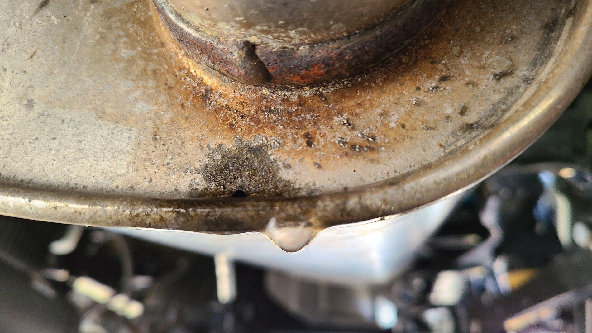 Jeep Gladiator Excessive Rust on muffler 2020 Sport 2k miles 20210314_160306