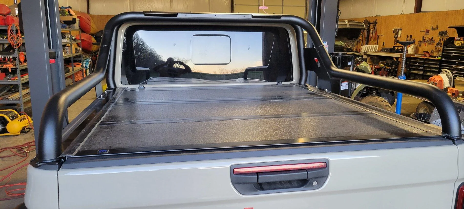 Jeep Gladiator 2020 Mojave with Maximus3 bed rails 20210314_191927