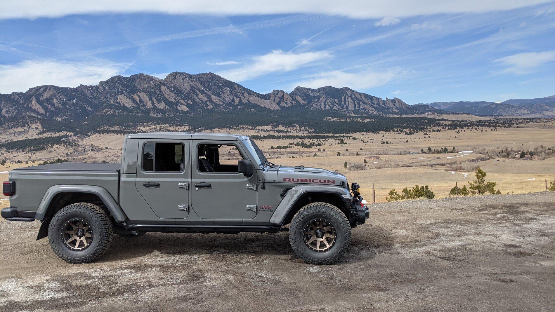 Jeep Gladiator STING GRAY Gladiator JT Club jt-sun
