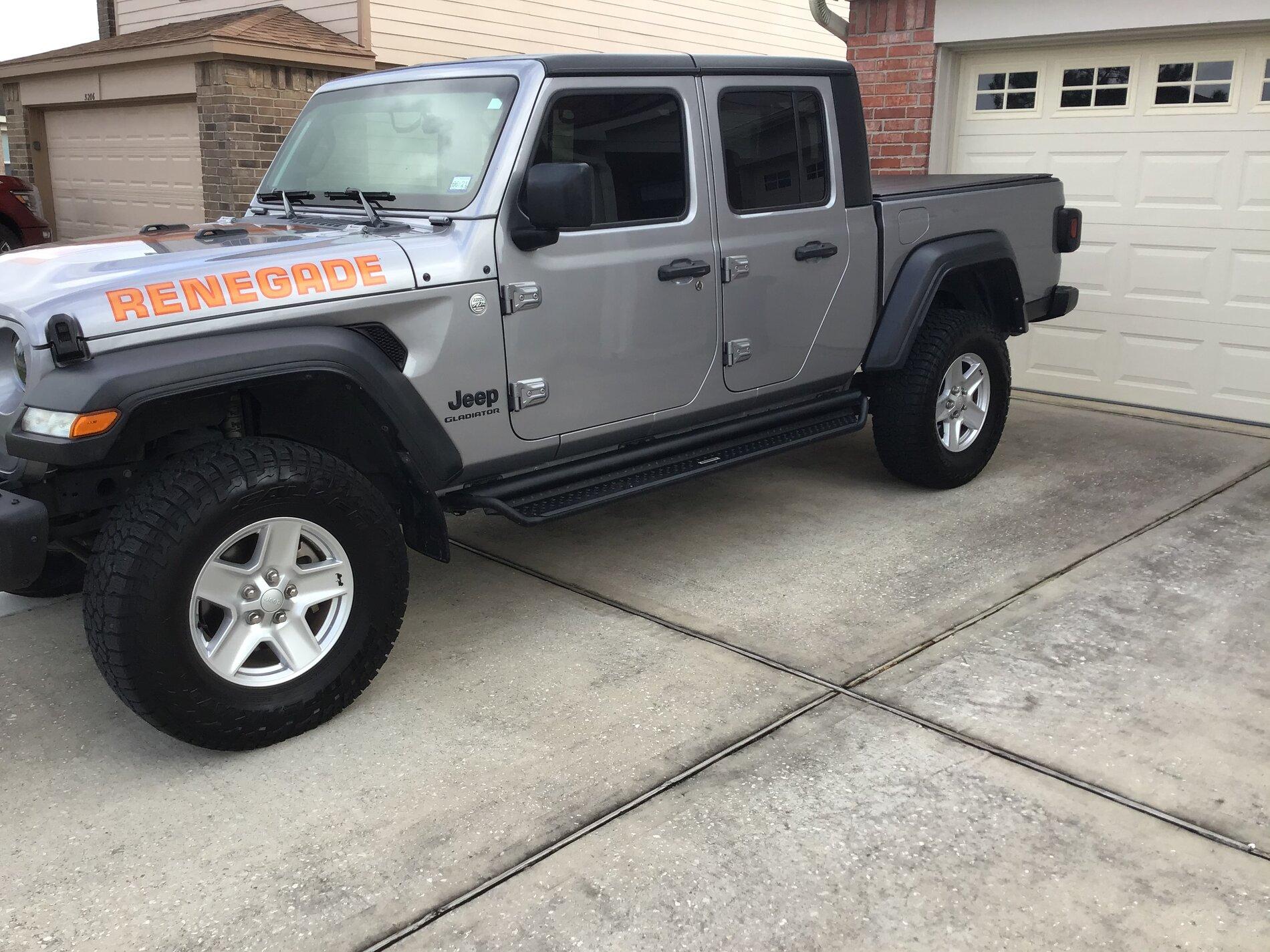 Jeep Gladiator Quick question about Go Rhino D1 side steps AA35E89D-AE76-4E66-A560-E8E84EF8643D