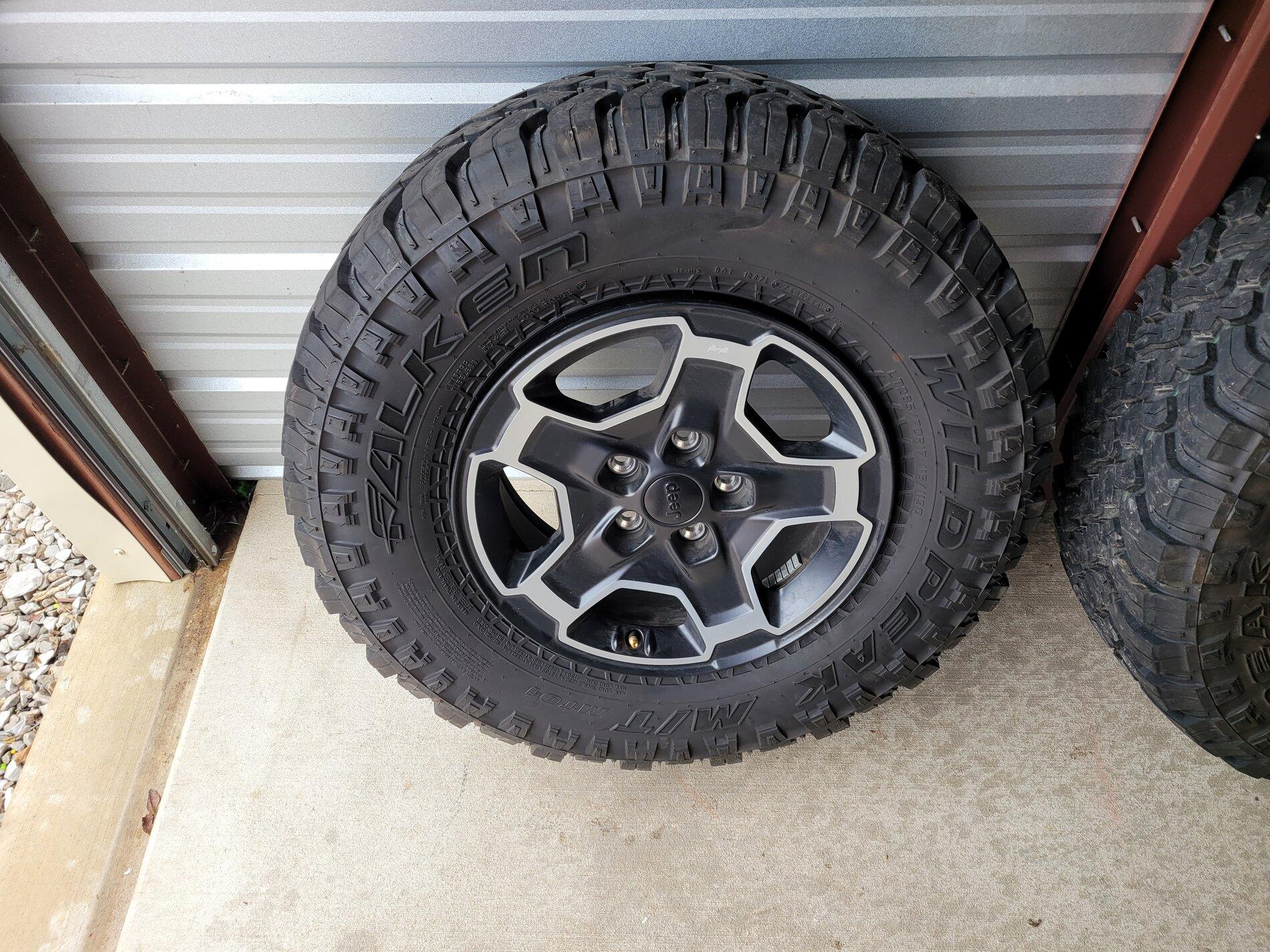 Jeep Gladiator Jeep Mojave Polished  Wheels and MT Tires 20210315_155111