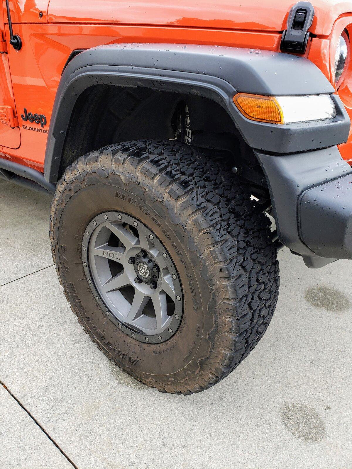 Jeep Gladiator Jeep worthy 35's that are quiet on Hwy 20210315_153241