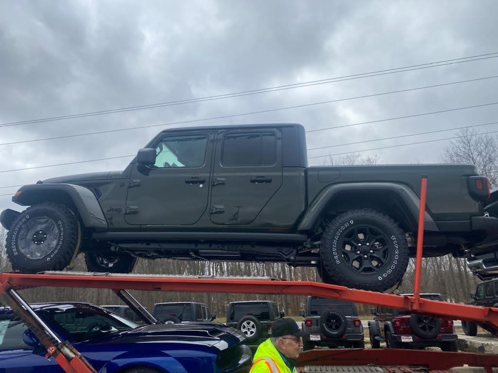 Jeep Gladiator 2021 Sarge Green Willys Build IMG_58831