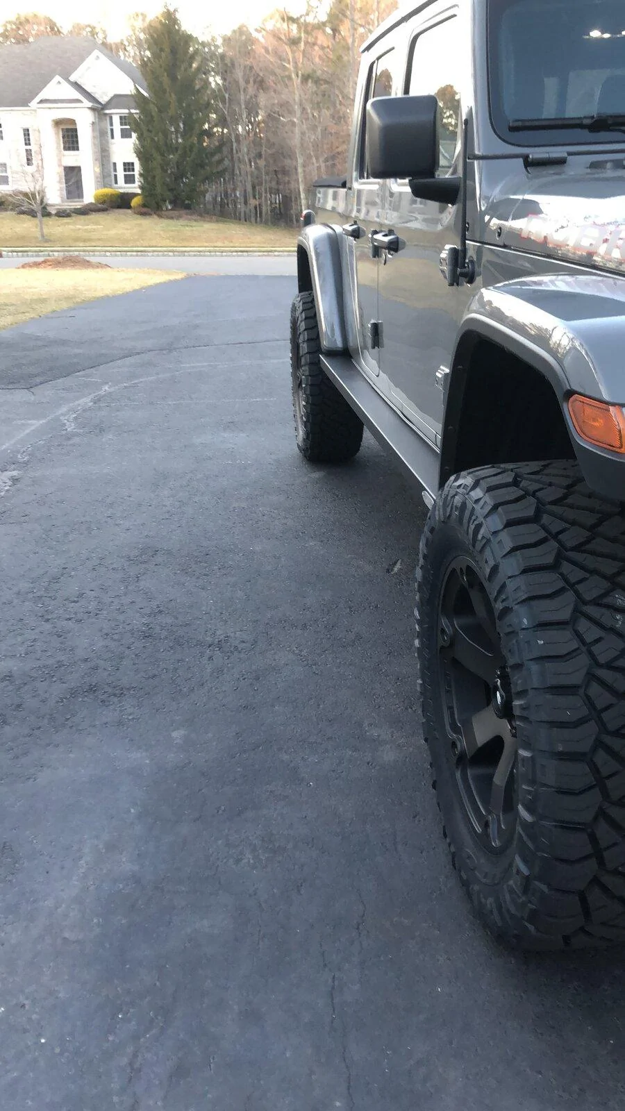 Jeep Gladiator Pictures Wanted - 35’s on 2” lift 249F3EF2-826B-4E18-BDB4-8280F89DA13D