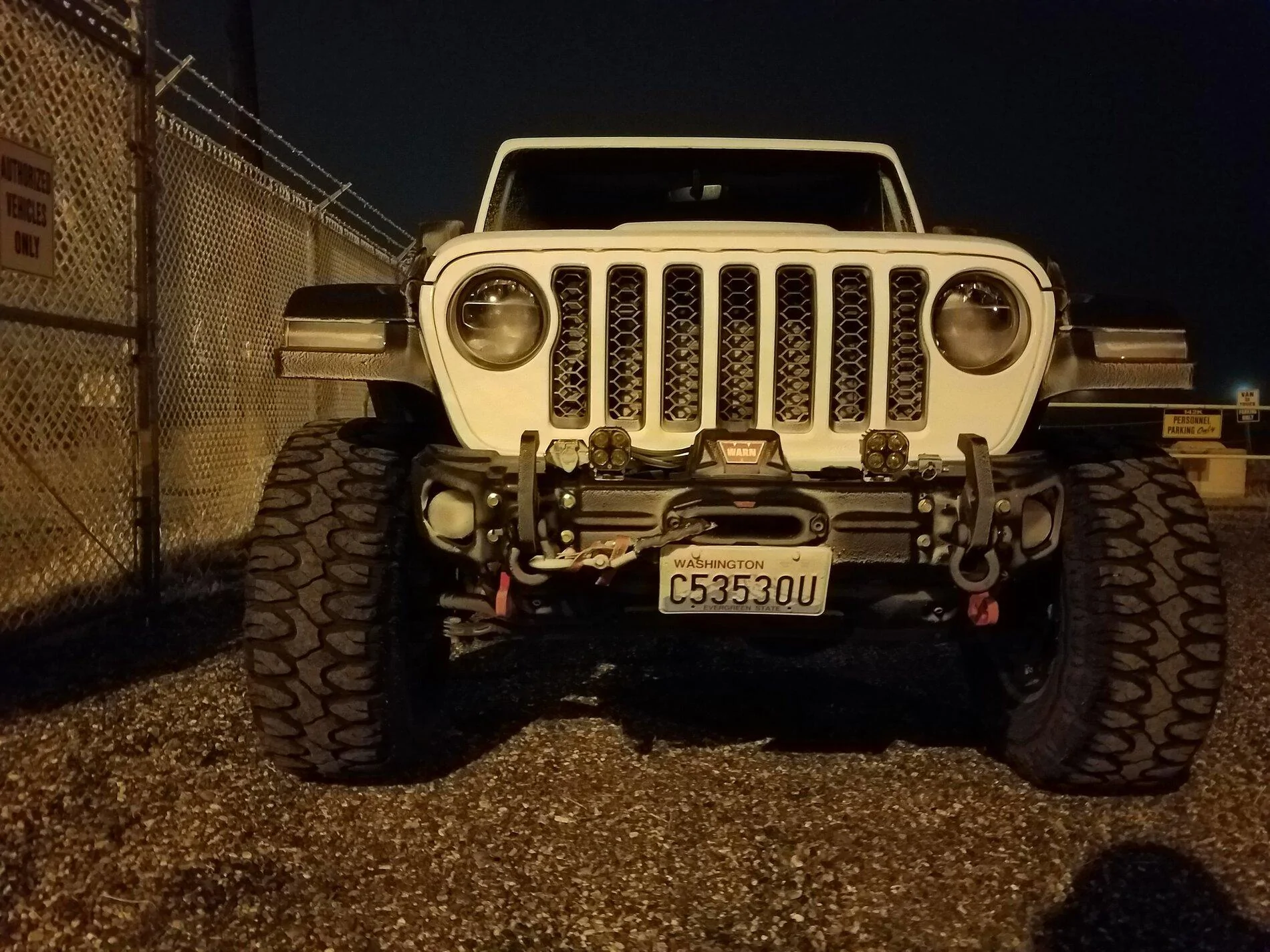 Jeep Gladiator Rugged Ridge Arcus jt icecubes