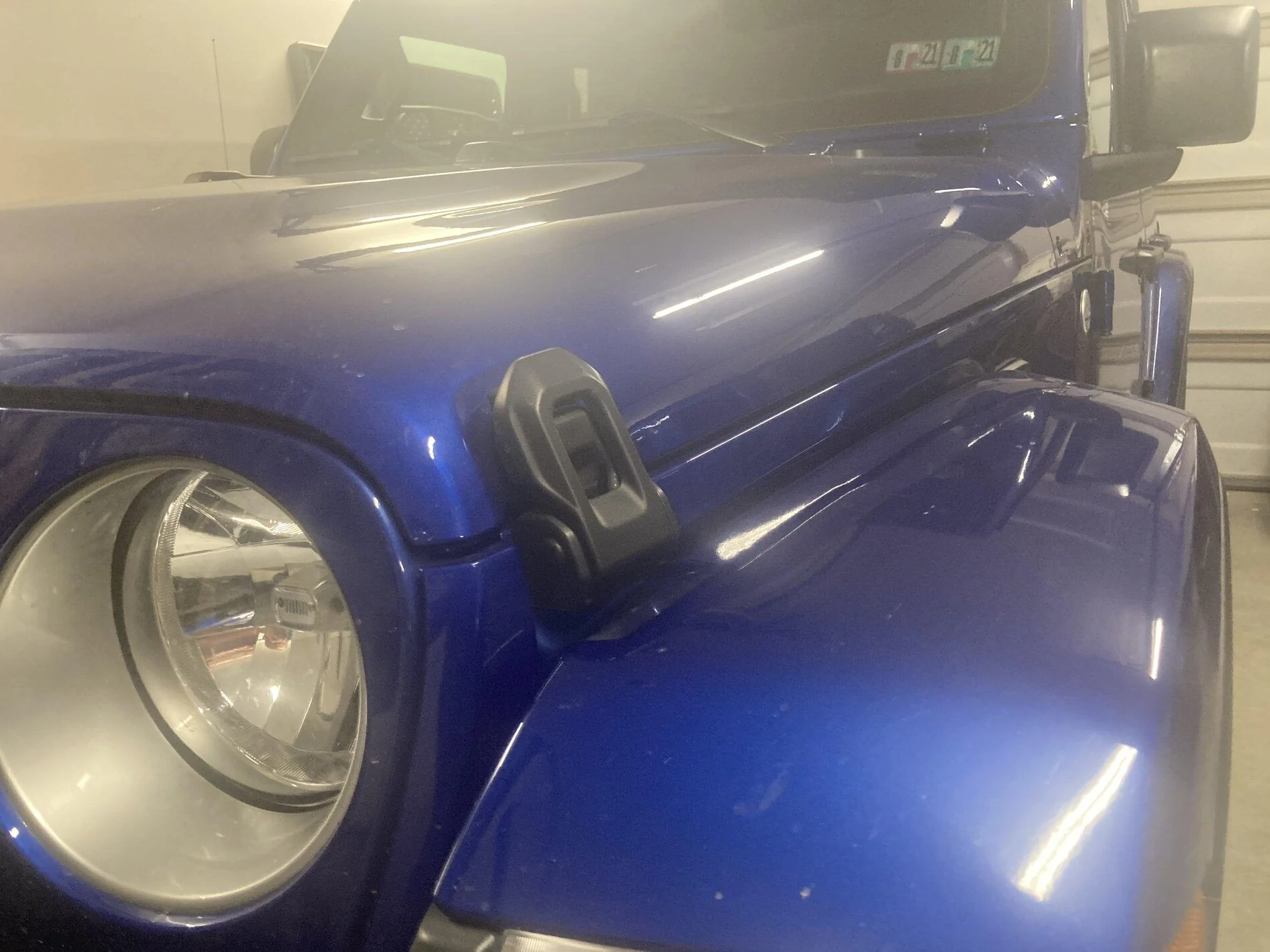Jeep Gladiator Will trade my Mojave hood for a Sport or Overland hood C290962E-41F2-4C0E-8D6F-30D90942BA67