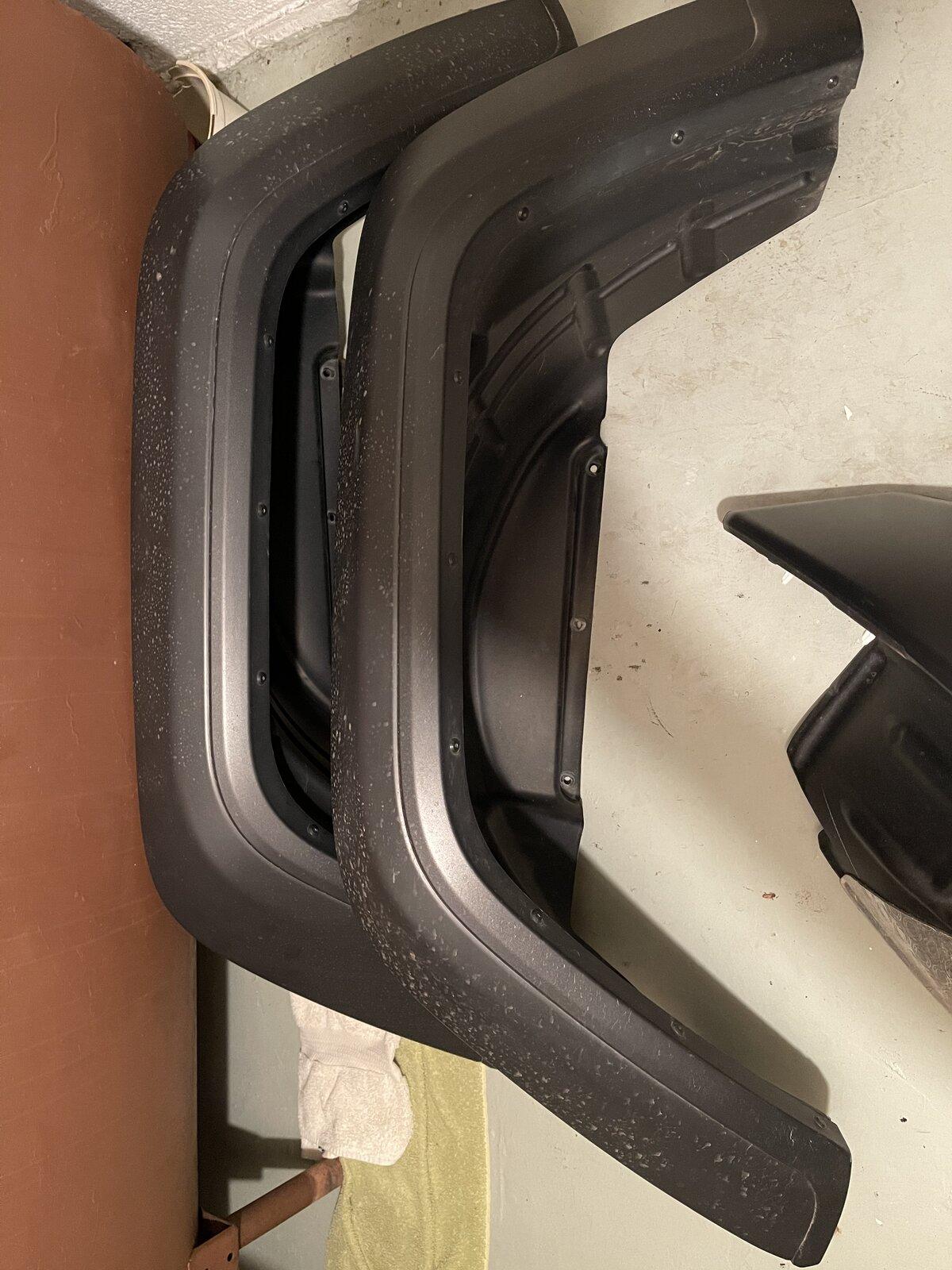 Jeep Gladiator Sport Black Fenders with liners ABCCFB5A-E15E-46CF-9C9C-C5174210C36B