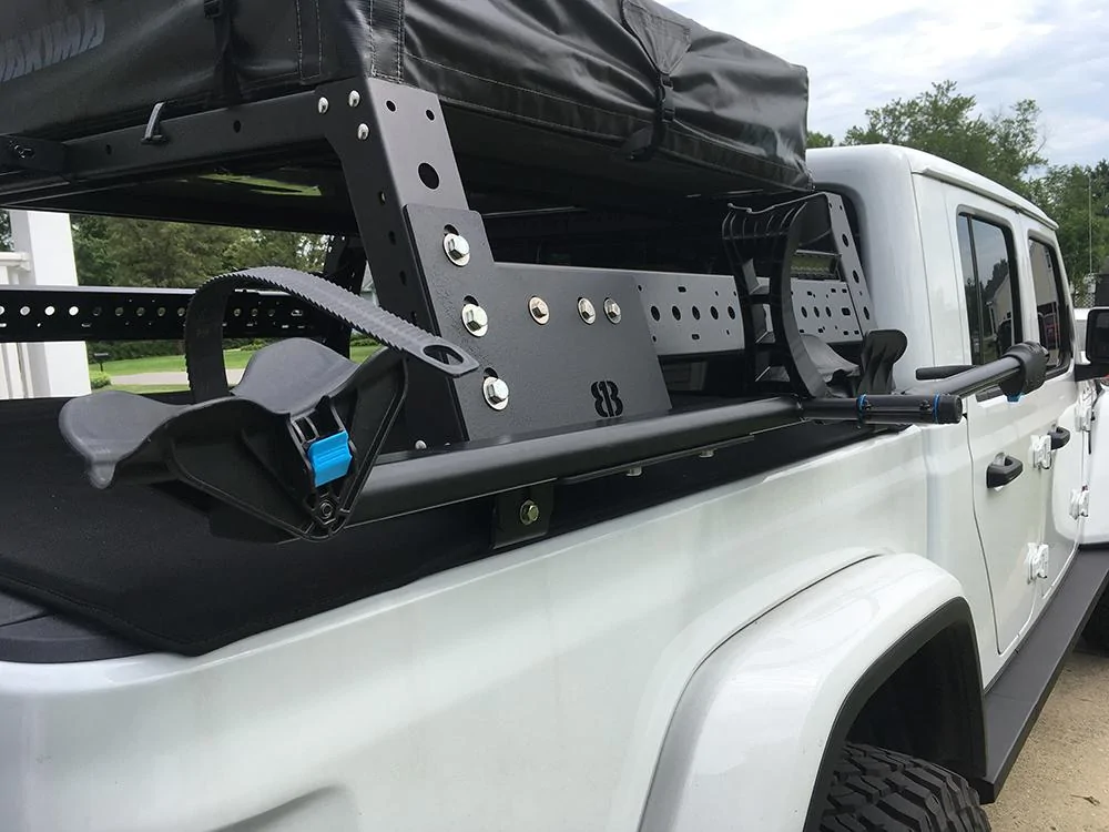 Jeep Gladiator Mountain Bikes - How are you guys carrying them?? tray