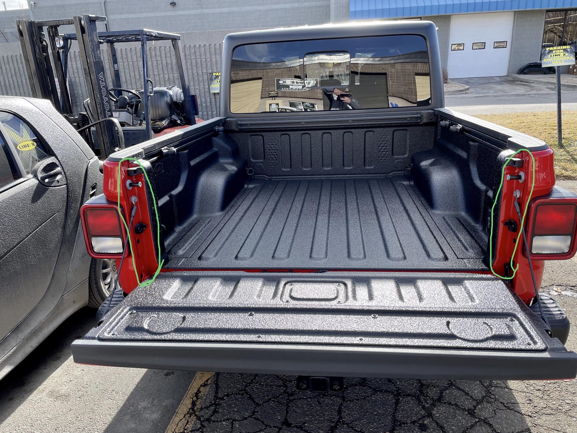 Jeep Gladiator Factory Spray In Bed liner no longer available??? B8740530-C416-4E5D-B020-71F730CFBDBD